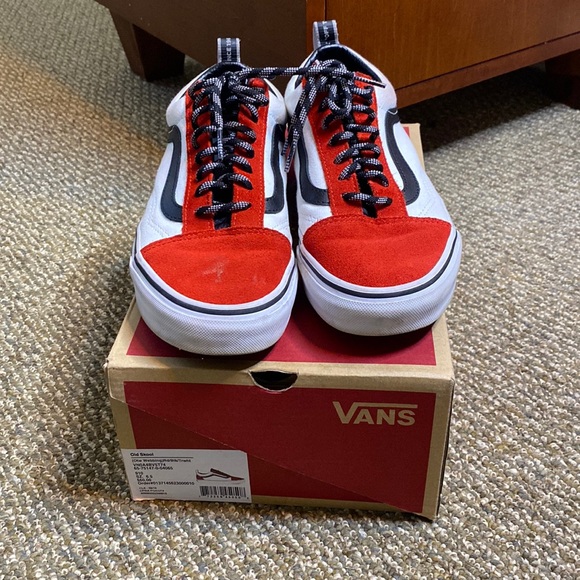 Vans - Picture 2 of 5
